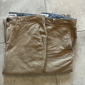 Amazon Essentials Men's Khaki Chinos